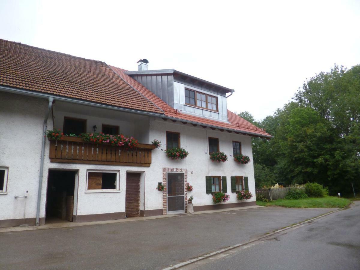 Ferienwohnung auf dem Lechsberg Fuchstal Exterior foto